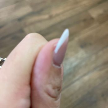 Lavish Nail Bar - See where the acrylic doesn't fit?!! This has never happened. My other thumb didn't have this issue. - Nail Salons Near Me - Braselton, Georgia Lavish Nail Bar - See where the acrylic doesn't fit?!! This has never happened. My other thumb didn't have this issue. - Nail Salons Near Me - Braselton, Georgia