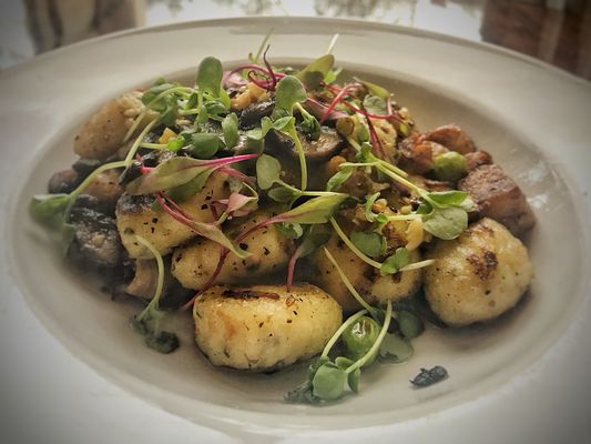 Polite Society Restaurant and Bar by null