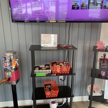 Vanessa’s Coffee Shop And More - Inside - Food Trucks Near Me - Easley, South Carolina