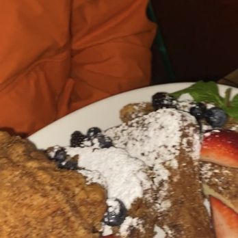 Peaches - Fried chicken and French toast - Southern Near Me - Brooklyn, New York Peaches - Fried chicken and French toast - Southern Near Me - Brooklyn, New York