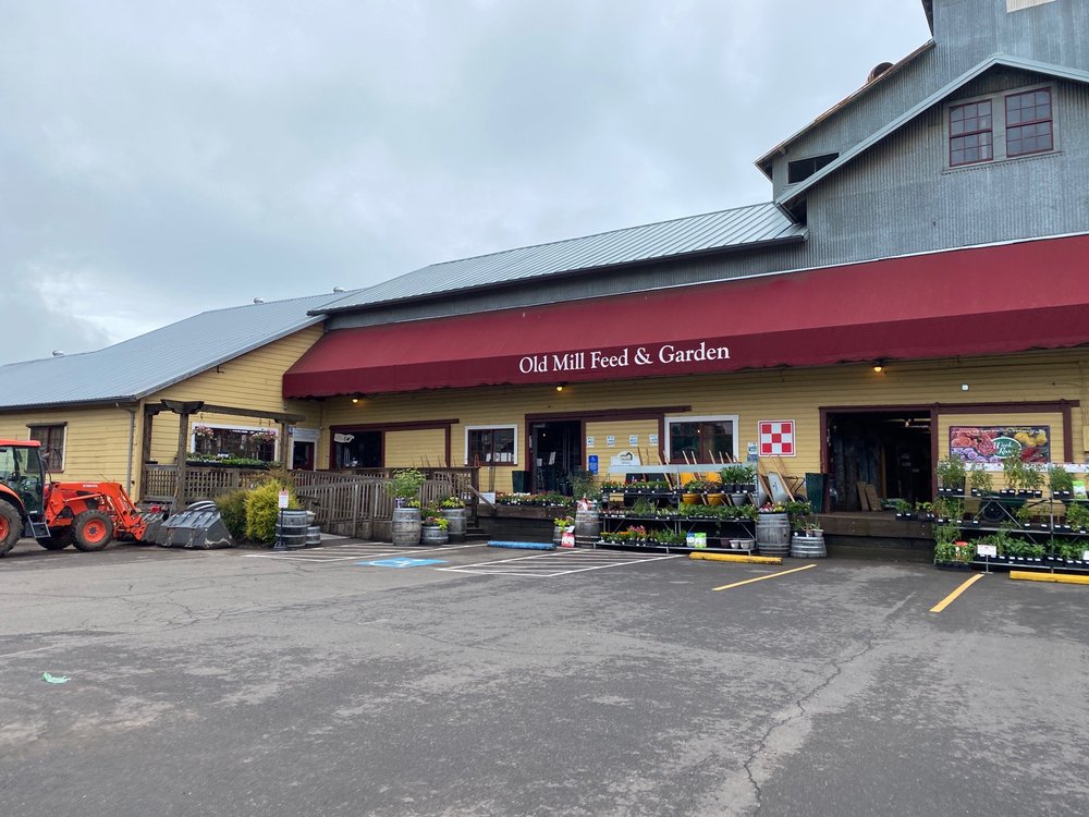 OLD MILL FEED AND GARDEN Updated September 2024 21 Photos & 11