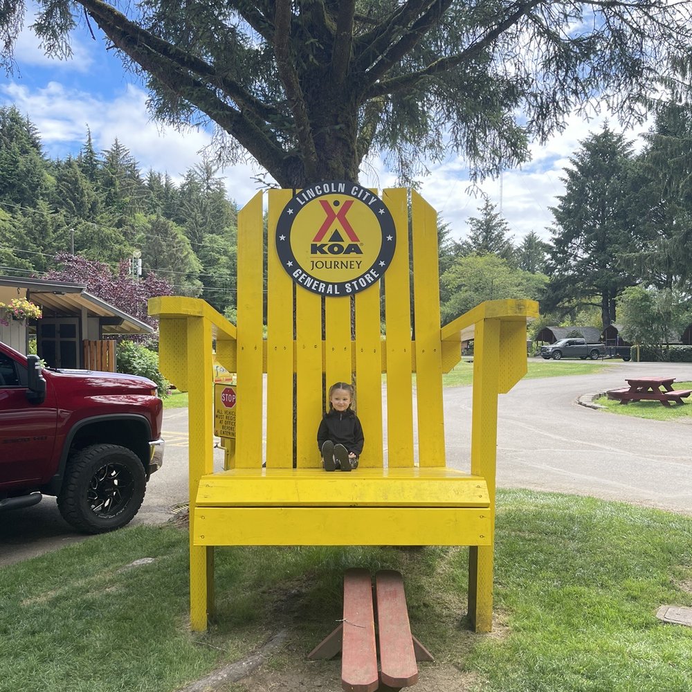 Worlds Smallest Person. Or Biggest Chair? Worlds Smallest Person. Or Biggest Chair?