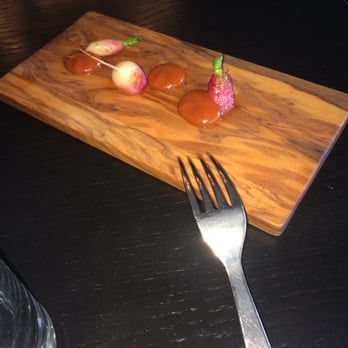 Restaurant Radio - Radishes, grilled, with BBQ sauce. - Scandinavian Near Me - Copenhagen, 84 Restaurant Radio - Radishes, grilled, with BBQ sauce. - Scandinavian Near Me - Copenhagen, 84