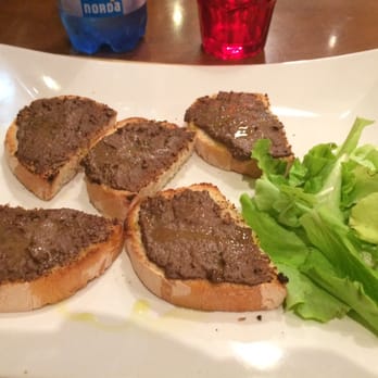 il Borghetto - Crostini alla Toscana, penne alla chiantigiana e cantucci al vin santo - Pizza Near Me - Florence, FI
