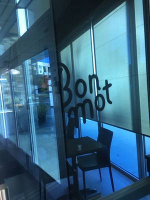 Bar Bon Mot by null