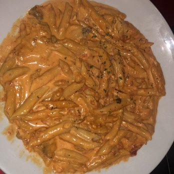 Piola - Weston - Penne rosate - Pizza Near Me - Weston, Florida