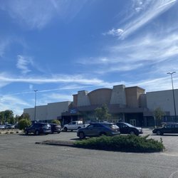 Registry Of Motor Vehicles - Outside