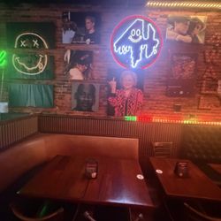4th Wall Restaurant & Bar