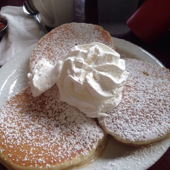Eggs 'n Things - Waikiki Beach Eggspress - Their pancakes are real deal. - Breakfast & Brunch Near Me - Honolulu, Hawaii