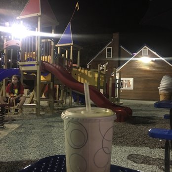 Lickety Splitz - Playground for the kids. - Ice Cream & Frozen Yogurt Near Me - North Conway, New Hampshire Lickety Splitz - Playground for the kids. - Ice Cream & Frozen Yogurt Near Me - North Conway, New Hampshire