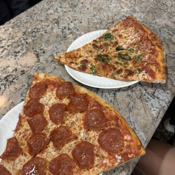 Fresca Pizza & Pasta - Pizza Near Me - Toronto, Ontario Fresca Pizza & Pasta - Pizza Near Me - Toronto, Ontario