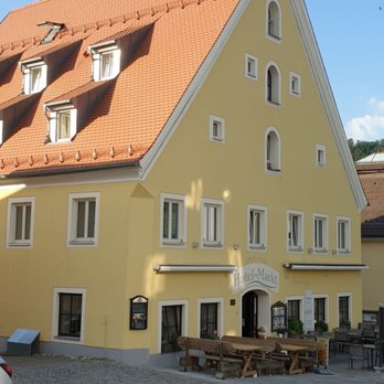 Hotel Am Markt - Hotel und Biergarten - Hotels Near Me - Greding, BY