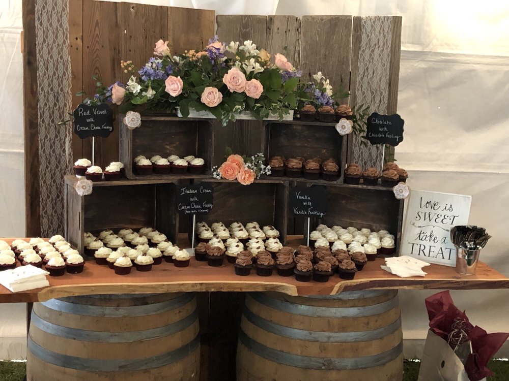 FROGS & FLAMINGOS FLORISTS Updated May 2024 101 W Colorado St, La