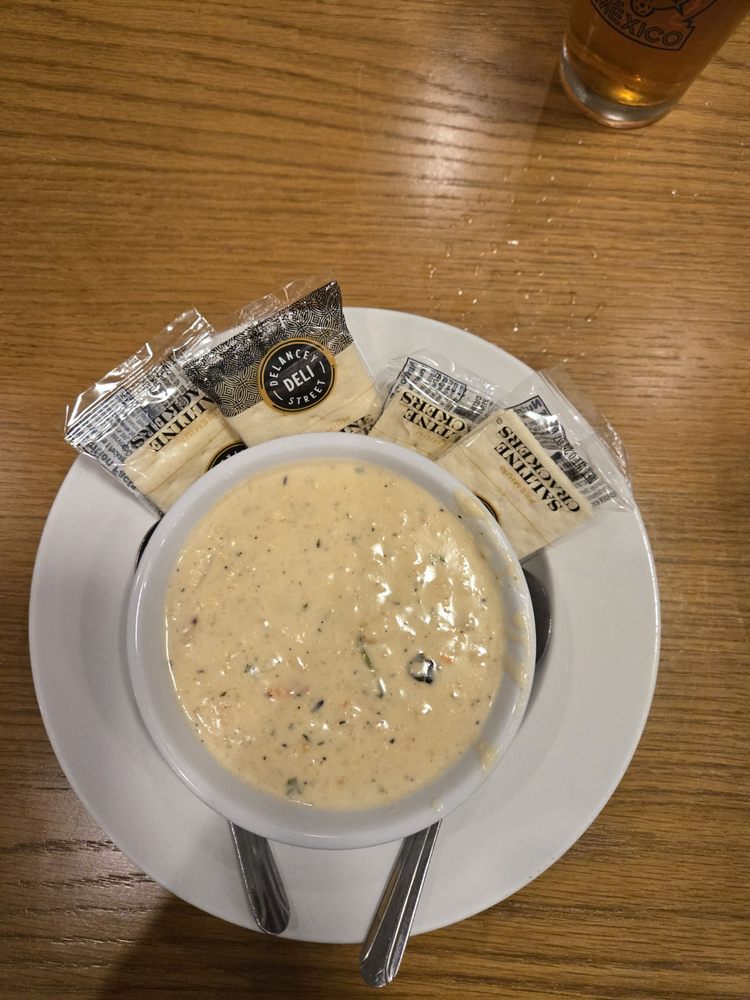 Food from Creekside Oyster House & Grill