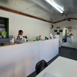 Peace Love Nutrition - Inside the Store