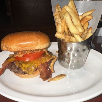 Cheddar's Scratch Kitchen - BBQ Burger with Bacon and fried onions - American Near Me - Aurora, Colorado