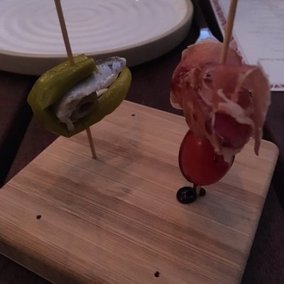 Loquita Santa Barbara by null Loquita Santa Barbara by null