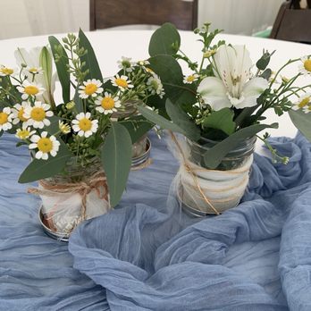 United Flower Wholesale - Small mason jars filled with flowers and eucalyptus - Floral Designers Near Me - Pomona, California United Flower Wholesale - Small mason jars filled with flowers and eucalyptus - Floral Designers Near Me - Pomona, California