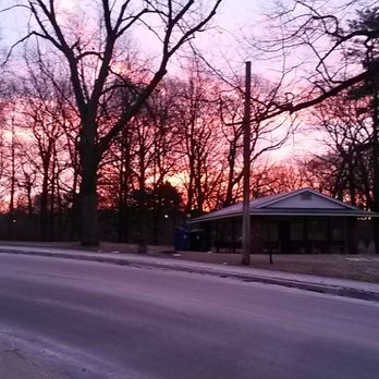 High Park - Winter sunrise in High Park. - Parks Near Me - Toronto, Ontario High Park - Winter sunrise in High Park. - Parks Near Me - Toronto, Ontario