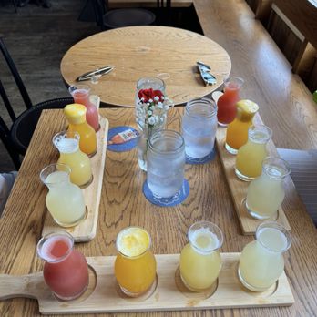 Woodbines - Mimosa flight - Irish Near Me - Long Island City, New York
