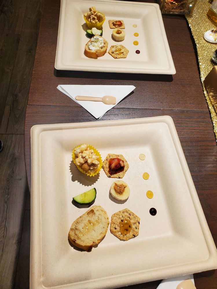 CARMEL HONEY COMPANY STORE Updated September 2024 40 Photos & 26