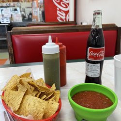 Panaderia Troncoso - Love the chips and salsa