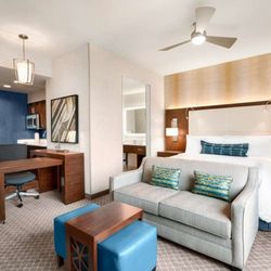 Homewood Suites by Hilton Arlington Rosslyn Key Bridge - Guest room