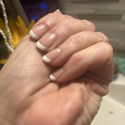 A Touch of Elegance Nail Care - Gel builder French