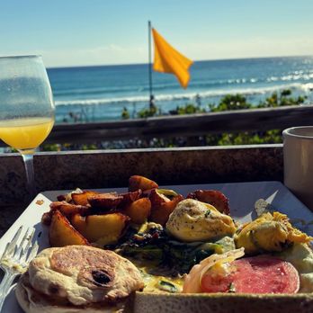 The Dune Deck Cafe - Portabella eggs Benedict - Breakfast & Brunch Near Me - Lantana, Florida