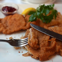 Rosmarin - Original Wiener Schnitzel - professionell perfekt gebraten