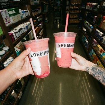 Erewhon Manhattan Beach - Strawberry Glaze Skin Smoothie - Grocery Near Me - Manhattan Beach, California Erewhon Manhattan Beach - Strawberry Glaze Skin Smoothie - Grocery Near Me - Manhattan Beach, California