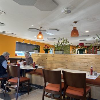Uncle Jeffi’s Brunch - Interior seating - Breakfast & Brunch Near Me - Holladay, Utah Uncle Jeffi’s Brunch - Interior seating - Breakfast & Brunch Near Me - Holladay, Utah