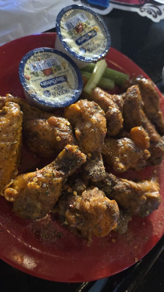 Mr Chubby's Wings Logo
