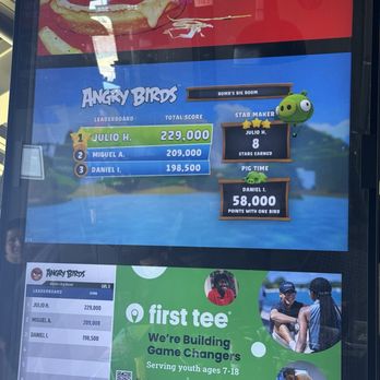 Topgolf - Nice watching the TV to see score and where the ball hits - Golf Near Me - Burlingame, California