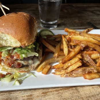 Mercy Tavern - Comfort Food Near Me - Salem, Massachusetts