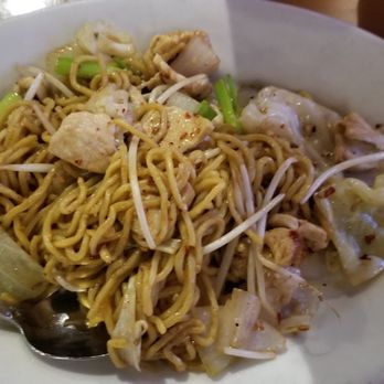 5 R Cha Thai Bistro - Wife loved the chow mein. - Thai Near Me - Mesa, Arizona 5 R Cha Thai Bistro - Wife loved the chow mein. - Thai Near Me - Mesa, Arizona