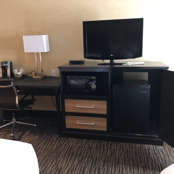 Holiday Inn Dublin-Pleasanton - Desk, mini fridge, microwave, and TV - Hotels & Travel Near Me - Dublin, California Holiday Inn Dublin-Pleasanton - Desk, mini fridge, microwave, and TV - Hotels & Travel Near Me - Dublin, California