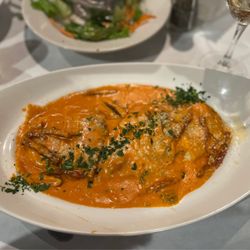 Bella Roma Tuscan Grill - Cheese Raviolis with prosciutto in vodka sauce was outstanding