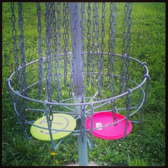 Goose Lake Park - Disc golfing - Disc Golf Near Me - Roselle, Illinois Goose Lake Park - Disc golfing - Disc Golf Near Me - Roselle, Illinois