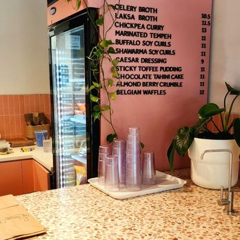 Kokomo - Interior - Acai Bowls Near Me - Vancouver, British Columbia