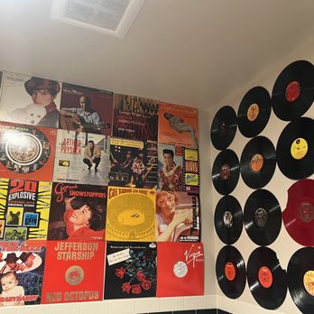 Five07 Coffee Bar and Eatery - Bathroom - Coffee & Tea Near Me - Thousand Oaks, California