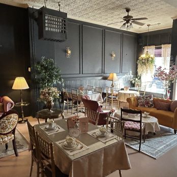 Honey Cup Cafe & Tearoom - Really cozy, sophisto room - Cafes Near Me - Manchester, New Hampshire Honey Cup Cafe & Tearoom - Really cozy, sophisto room - Cafes Near Me - Manchester, New Hampshire