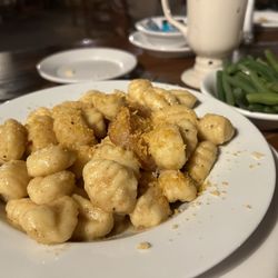 Longfellow's Wayside Inn - Restaurant - Shrimp gnocchi