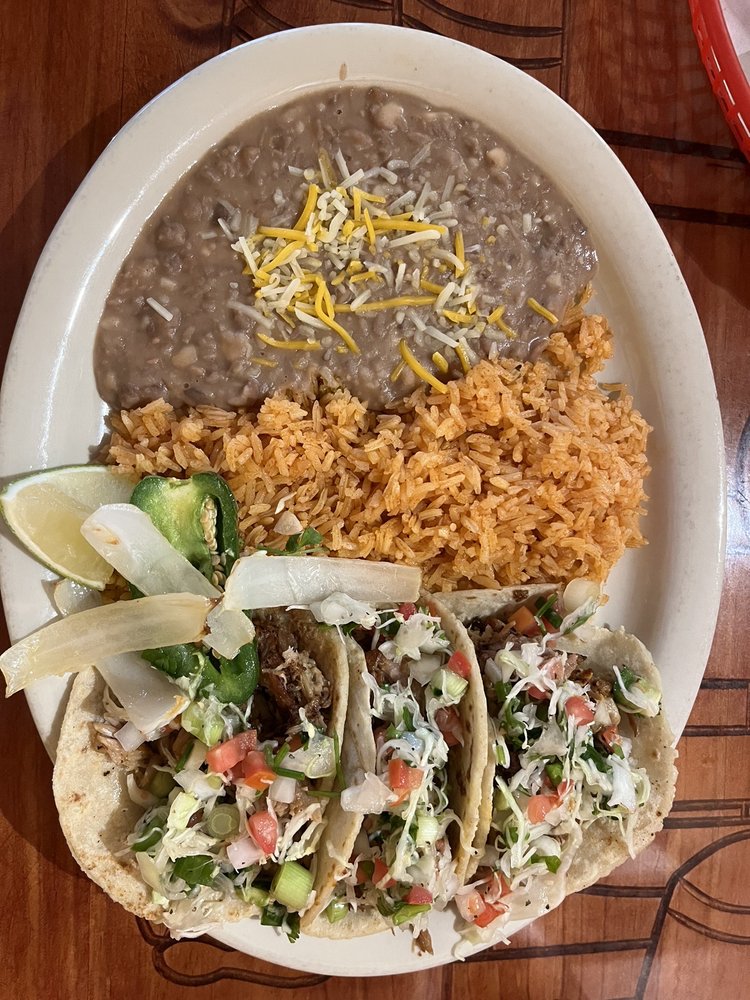 Mi Cocinita Mexican Grill & Cantina Logo