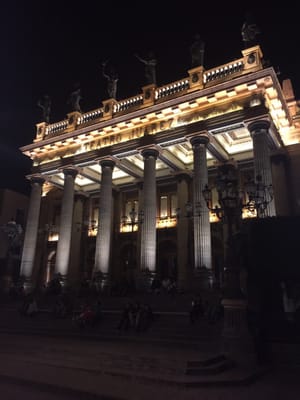 Teatro Juárez by null