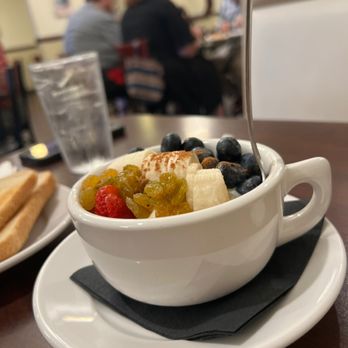 Egg House Cafe - Breakfast parfait - Breakfast & Brunch Near Me - Denton, Texas Egg House Cafe - Breakfast parfait - Breakfast & Brunch Near Me - Denton, Texas