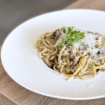 Karkumi Cafe - Creamy Mushroom Linguine with Black Truffle Sauce - Cafes Near Me - Scarborough, Ontario