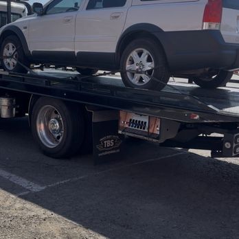 Q’s Towing - Towing Near Me - Sacramento, California Q’s Towing - Towing Near Me - Sacramento, California