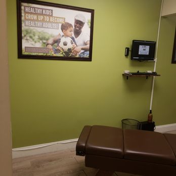 Revive Chiropractic - Chiropractors Near Me - Pembroke Pines, Florida