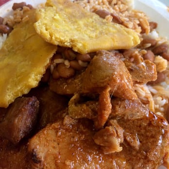 La Lechonera El Barrio - Chuletas Asadas w/ Arroz con Habichuelas - Latin American Near Me - Orlando, Florida La Lechonera El Barrio - Chuletas Asadas w/ Arroz con Habichuelas - Latin American Near Me - Orlando, Florida